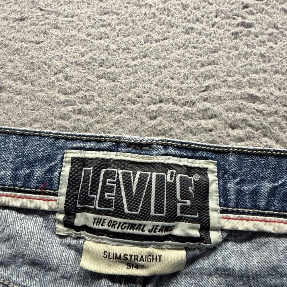 Levis before purchasing